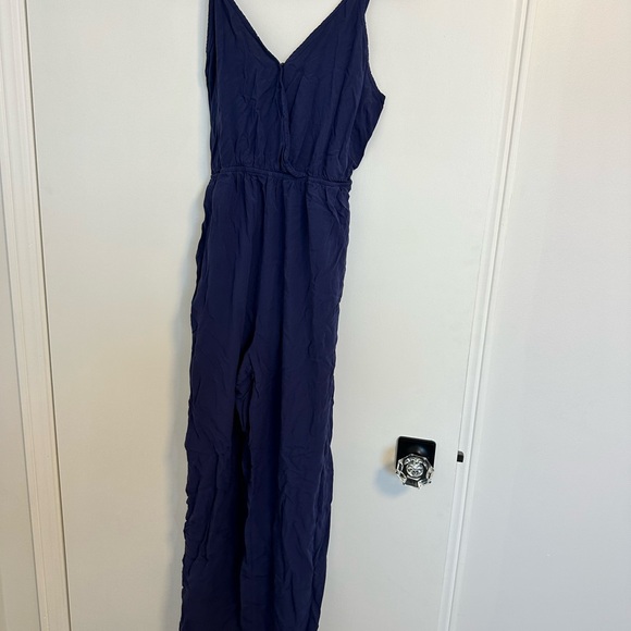 Woman’s Dress Bundle - Picture 5 of 8
